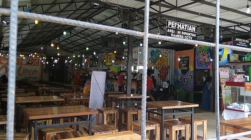 BANGKU CAFE: Santai di Jantung Cilacap dengan Kopi Lokal